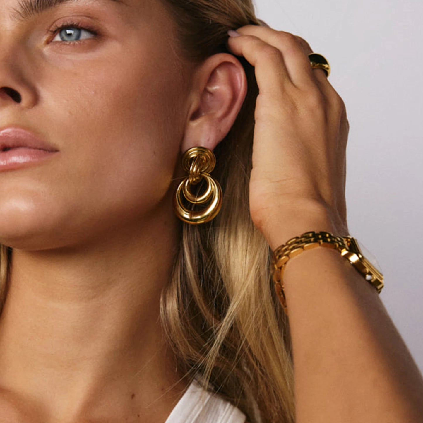 Alma Gold Earrings