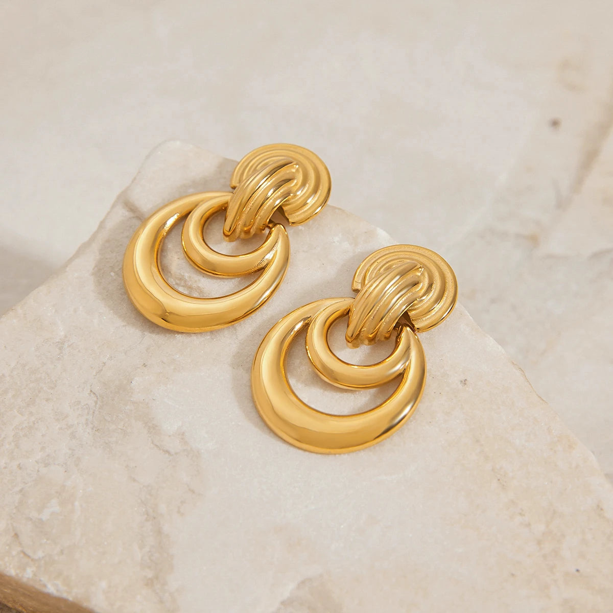 Alma Gold Earrings