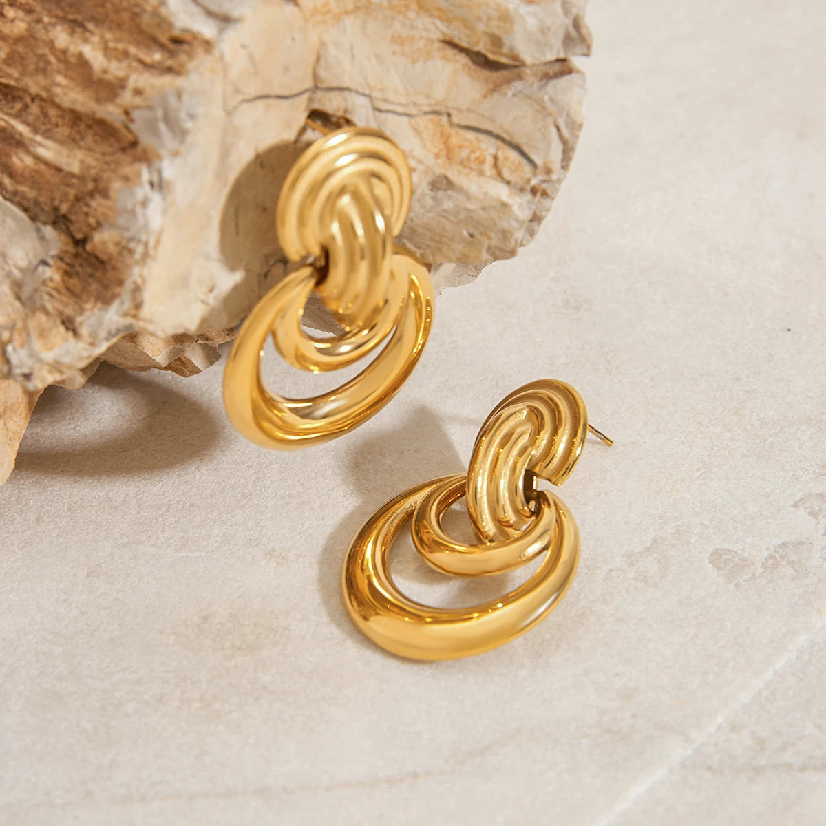 Alma Gold Earrings