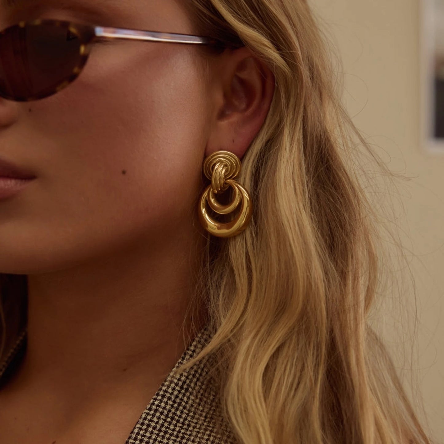 Alma Gold Earrings