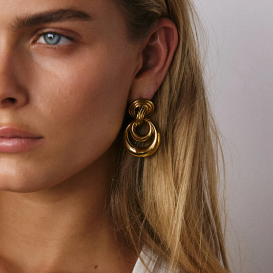 Alma Gold Earrings